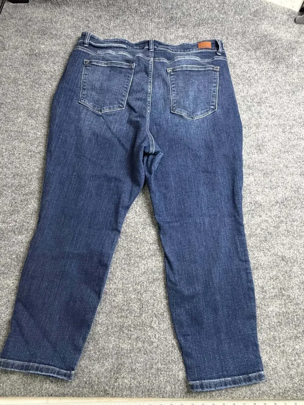 Judy Blue Plus 22W Cropped Slim Dark Wash Stretch Jeans